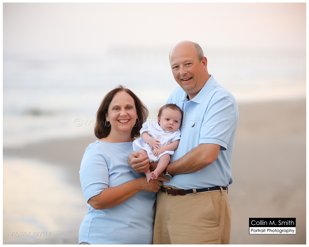 CMSPP05287_00016-beach-family-baby